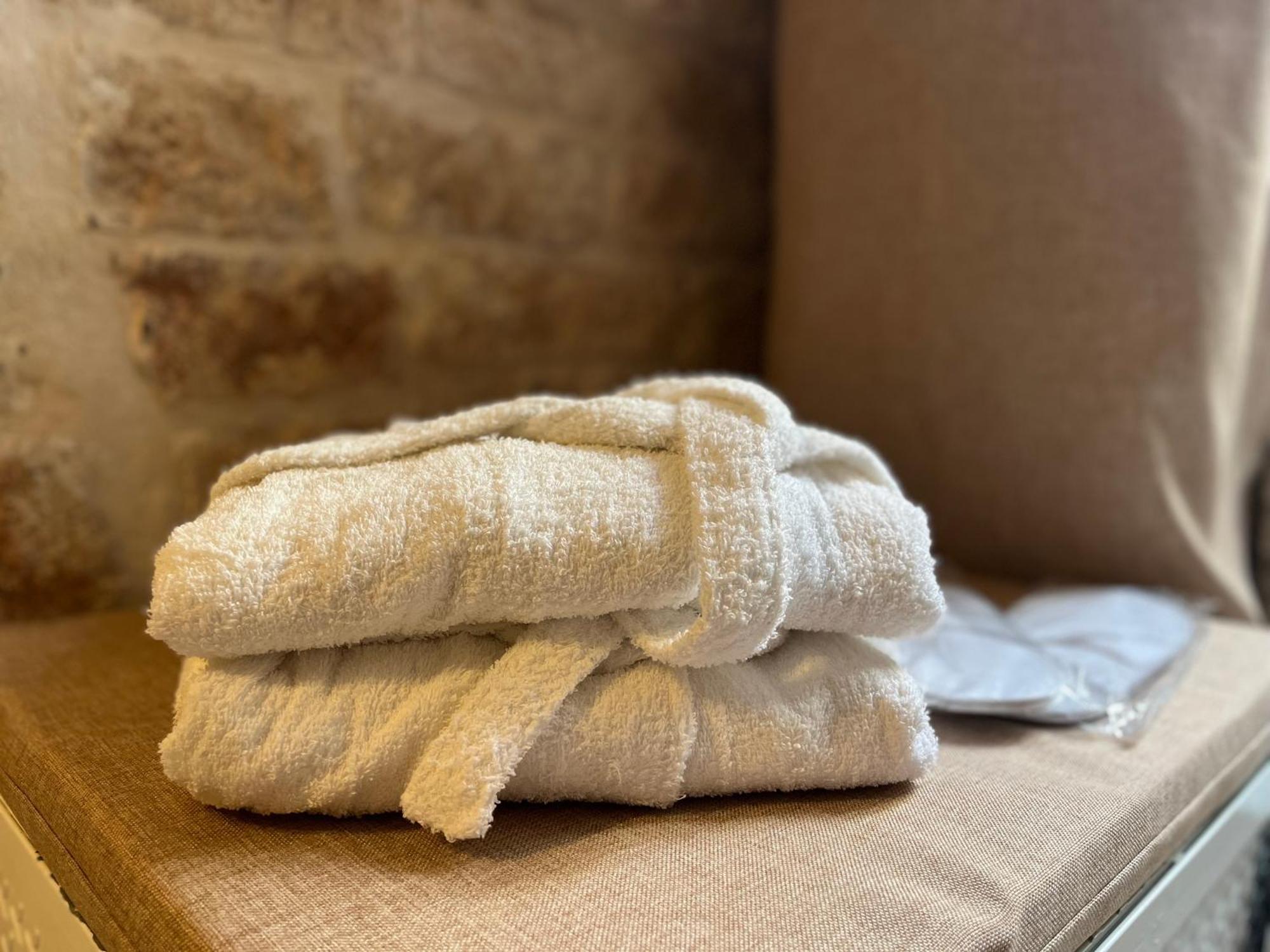 Dimora Grimaldi Bed & Breakfast ออสตูนี ภายนอก รูปภาพ